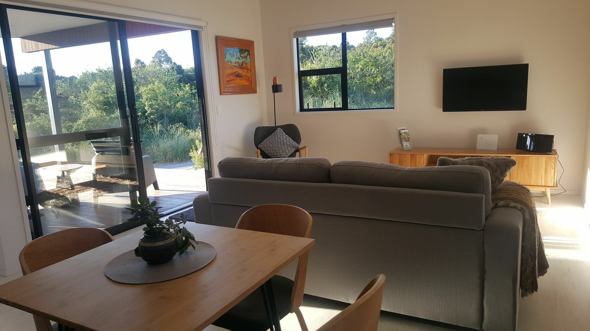 Guesthouse On Queens Oneroa ภายนอก รูปภาพ